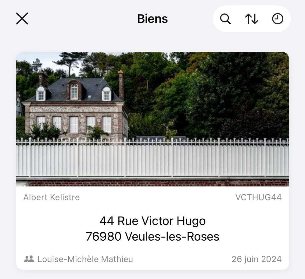 La fiche d'un bien avec sa photo de couverture et ses informations